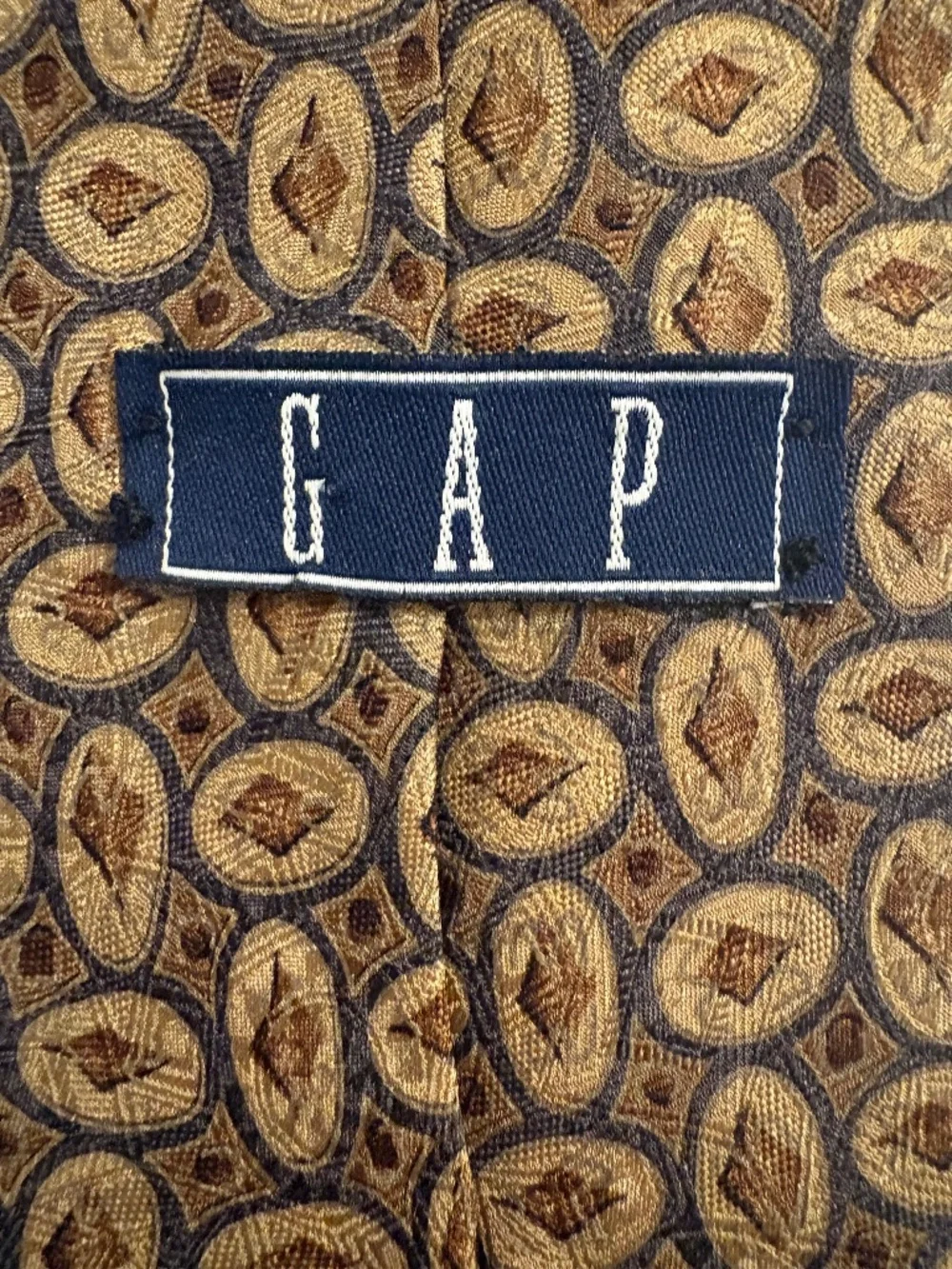 Vintage GAP Silk Medallion Geometric Necktie 3.5” Wide